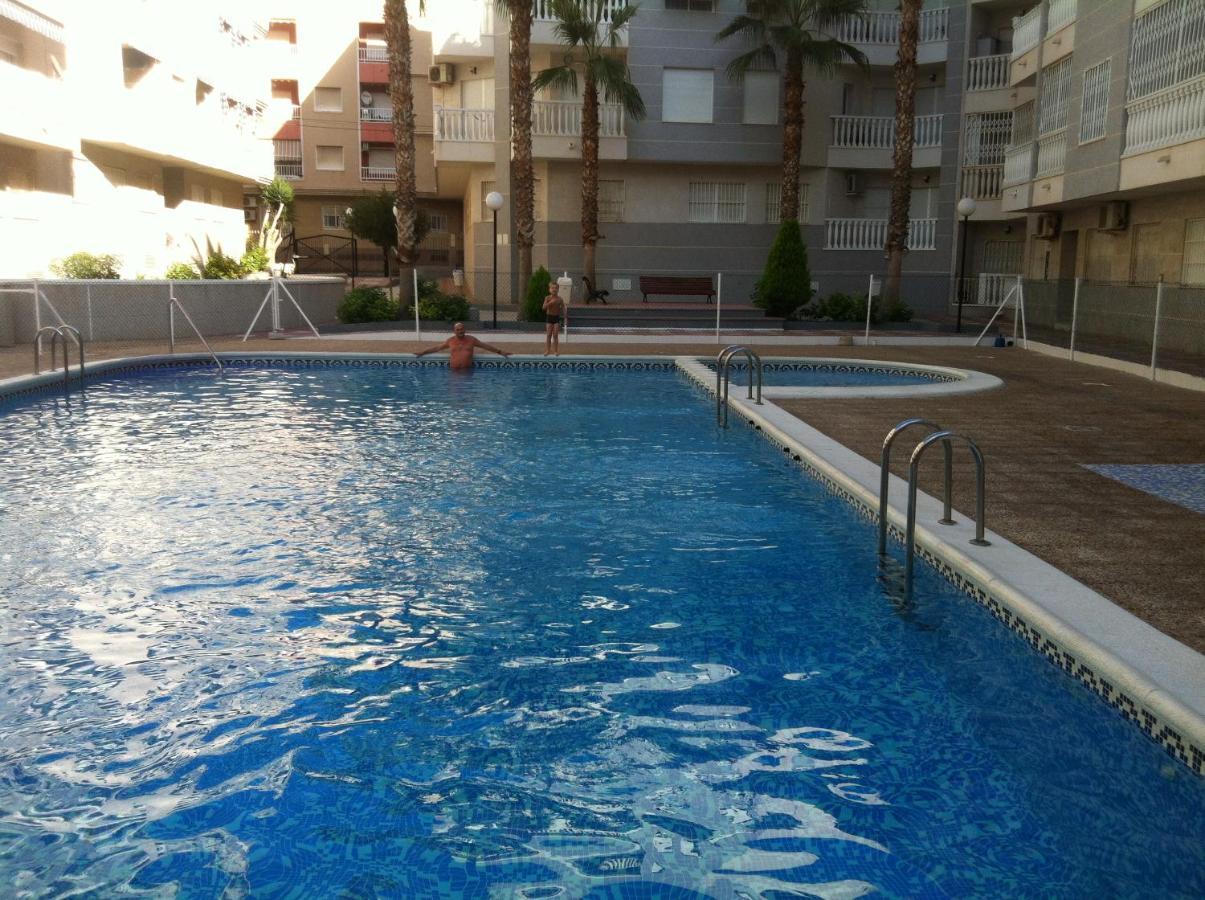 Exceptionnel Appartement En Espagne Torrevieja Exterior photo